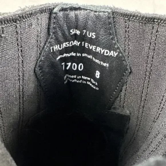 Thursday Boot - Icon Leather Western Boot in Black - Picture 6 of 12